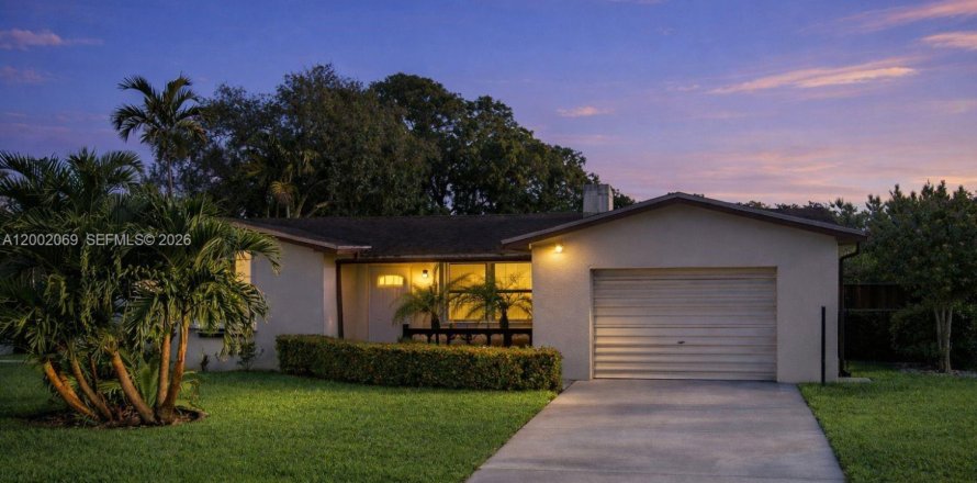 Villa ou maison à Hollywood, Floride 2 chambres, 122.91 m2 № 2068021