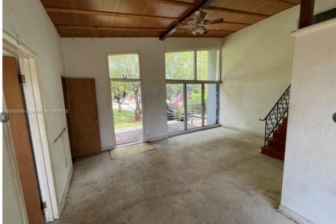 Casa en venta en Margate, Florida, 3 dormitorios, 108.14 m2 № 1950733 - foto 9