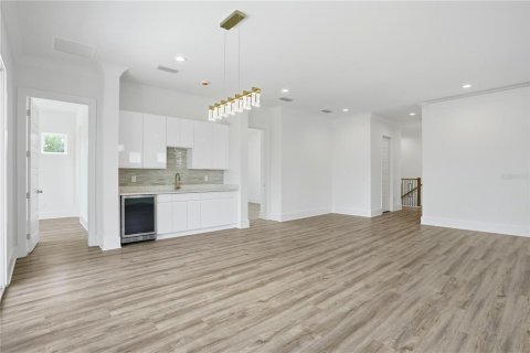 Villa ou maison à vendre à Kissimmee, Floride: 9 chambres, 478.82 m2 № 2149808 - photo 18