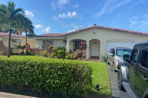 House in Deerfield Beach, Florida 2 bedrooms, 149.85 sq.m. № 2172816