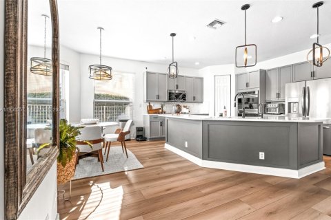 Casa en venta en Coral Springs, Florida, 5 dormitorios, 291.06 m2 № 2009175 - foto 8