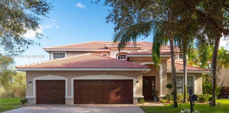 Casa en Coral Springs, Florida 5 dormitorios, 291.06 m2 № 2009175