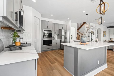 Casa en venta en Coral Springs, Florida, 5 dormitorios, 291.06 m2 № 2009175 - foto 9