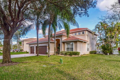 Casa en venta en Coral Springs, Florida, 5 dormitorios, 291.06 m2 № 2009175 - foto 3