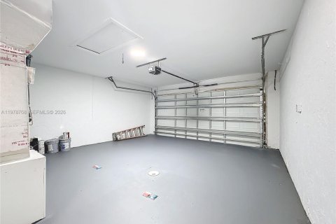 Снять в аренду виллу или дом в Корал-Спрингс, Флорида 3 спальни, 127.83м2, № 2050123 - фото 8