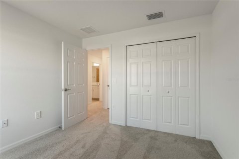 Townhouse in Sarasota, Florida 3 bedrooms, 164.99 sq.m. № 2396562 - photo 22