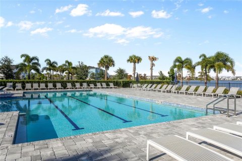 Townhouse in Sarasota, Florida 3 bedrooms, 164.99 sq.m. № 2396562 - photo 27