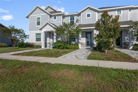 Townhouse in Sarasota, Florida 3 bedrooms, 164.99 sq.m. № 2396562 - photo 2