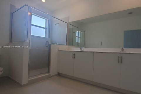 Снять в аренду таунхаус в Хомстед, Флорида 3 спальни, 157.47м2, № 1927799 - фото 20