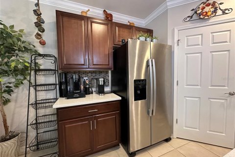House in Cape Coral, Florida 4 bedrooms, 169.83 sq.m. № 2137220 - photo 12