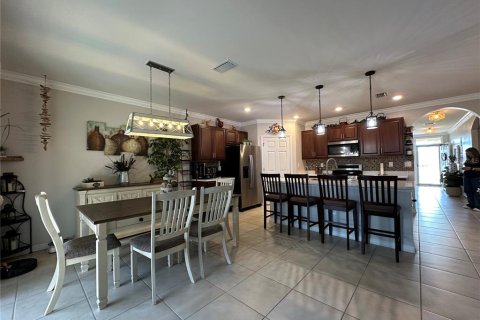House in Cape Coral, Florida 4 bedrooms, 169.83 sq.m. № 2137220 - photo 14