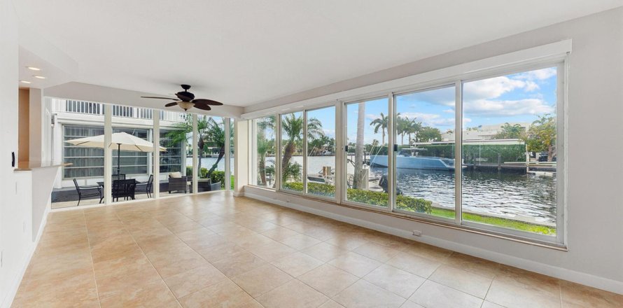 Condominio en Fort Lauderdale, Florida, 2 dormitorios  № 2265832
