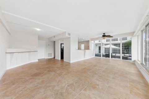 Condominio en venta en Fort Lauderdale, Florida, 2 dormitorios, 105.91 m2 № 2265832 - foto 3