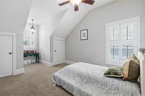 House in Daytona Beach, Florida 5 bedrooms, 306.58 sq.m. № 2238350 - photo 27