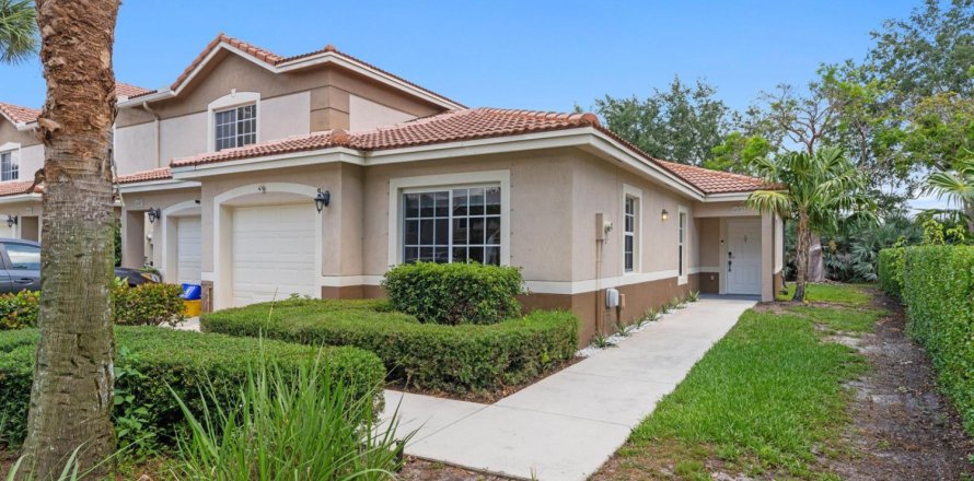 Apartamento en Boynton Beach, Florida 3 dormitorios, 126.44 m2 № 2077788