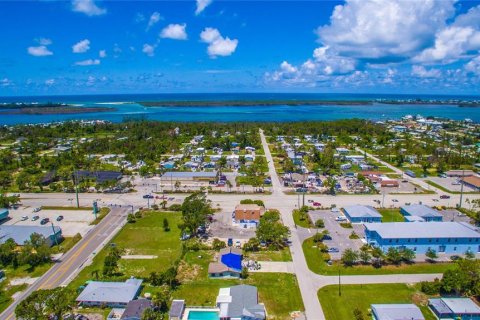 Commercial property in Englewood, Florida № 2224261 - photo 2