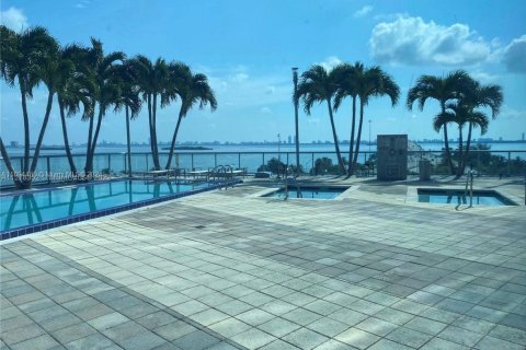 Copropriété à louer à Miami, Floride: 2 chambres, 107.58 m2 № 1754400 - photo 3