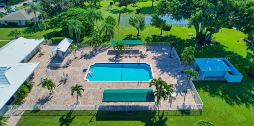 Villa ou maison à Boca Raton, Floride 2 chambres, 123.75 m2 № 1231317