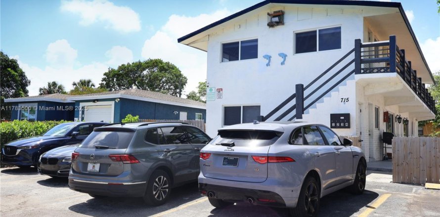 Propiedad comercial en Pompano Beach, Florida 253.72 m2 № 1863307