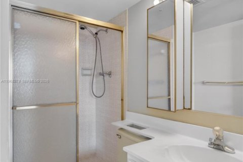 Condominio en venta en Aventura, Florida, 2 dormitorios, 113.34 m2 № 2030737 - foto 25