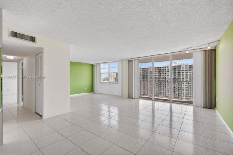 Condominio en venta en Aventura, Florida, 2 dormitorios, 113.34 m2 № 2030737 - foto 4