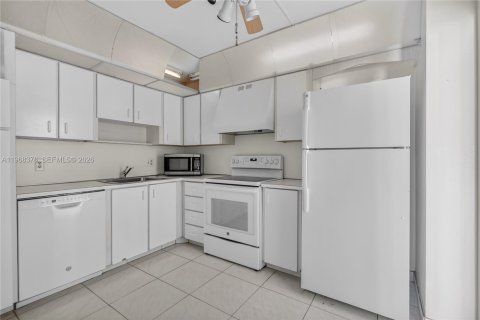 Condominio en venta en Aventura, Florida, 2 dormitorios, 113.34 m2 № 2030737 - foto 22