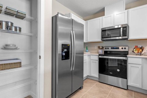 Townhouse in Davenport, Florida 3 bedrooms, 135.92 sq.m. № 1791967 - photo 10