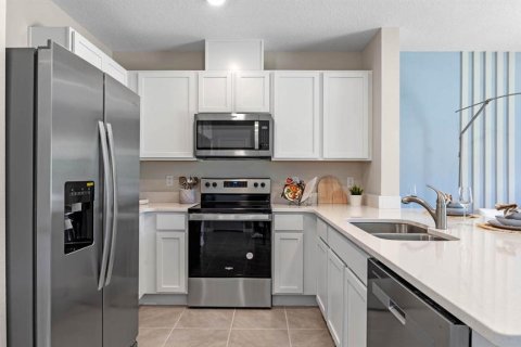 Townhouse in Davenport, Florida 3 bedrooms, 135.92 sq.m. № 1791967 - photo 8