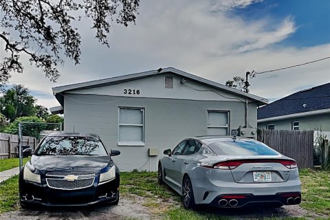 Apartamento en alquiler en Tampa, Florida, 2 dormitorios, 60.2 m2 № 1918727 - foto 1