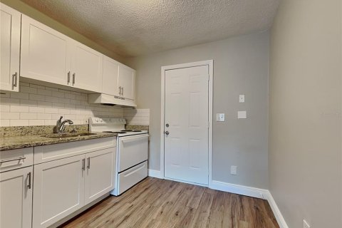 Apartamento en alquiler en Tampa, Florida, 2 dormitorios, 60.2 m2 № 1918727 - foto 4