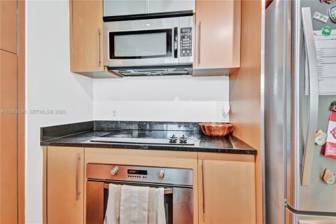 Купить кондоминиум в Майами, Флорида 1 спальня, 68.1м2, № 2025164 - фото 8