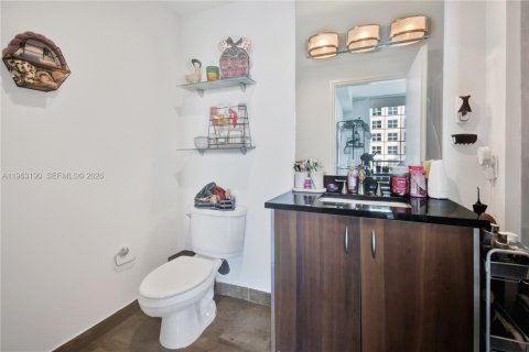 Купить кондоминиум в Майами, Флорида 1 спальня, 68.1м2, № 2025164 - фото 15