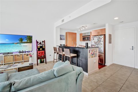 Купить кондоминиум в Майами, Флорида 1 спальня, 68.1м2, № 2025164 - фото 11