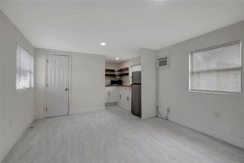 Купить коммерческую недвижимость в Тампа, Флорида 11 спален, 307.41м2, № 1543602 - фото 15