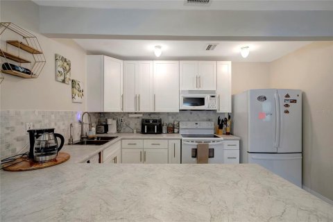 Купить коммерческую недвижимость в Тампа, Флорида 11 спален, 307.41м2, № 1543602 - фото 23