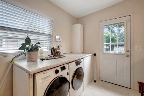 Купить коммерческую недвижимость в Тампа, Флорида 11 спален, 307.41м2, № 1543602 - фото 21