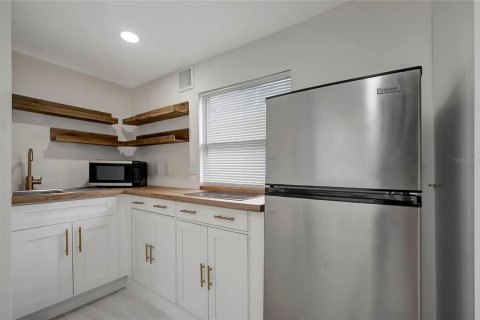 Купить коммерческую недвижимость в Тампа, Флорида 11 спален, 307.41м2, № 1543602 - фото 17