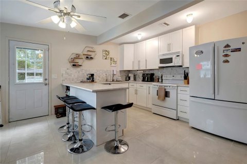 Купить коммерческую недвижимость в Тампа, Флорида 11 спален, 307.41м2, № 1543602 - фото 5