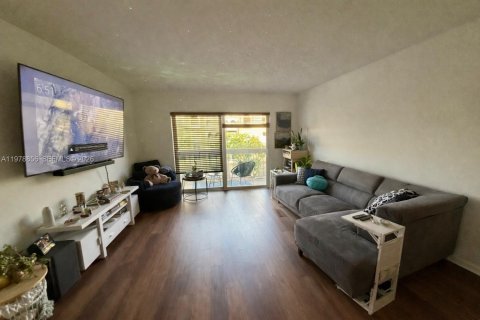 Condo in Miami, Florida, 1 bedroom  № 2043983