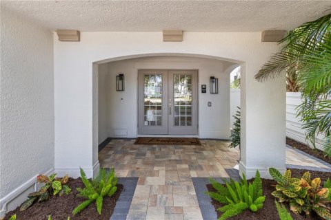 House in Sarasota, Florida 5 bedrooms, 389.26 sq.m. № 2151043 - photo 6