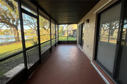 Снять в аренду таунхаус в Санрайз, Флорида 3 спальни, 174.28м2, № 2033585 - фото 18