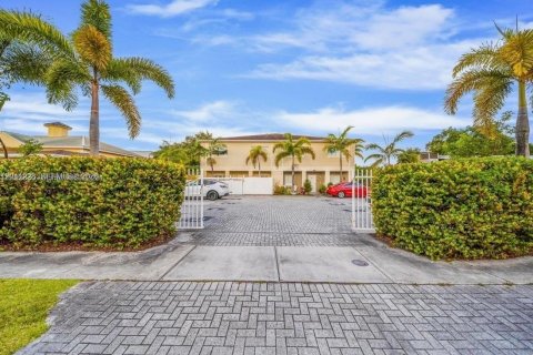 Touwnhouse à Fort Lauderdale, Floride 3 chambres, 98.1 m2 № 2171087