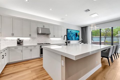 House in Boca Raton, Florida 5 bedrooms, 339 sq.m. № 1727168 - photo 24