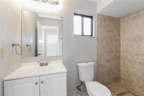 House in Kissimmee, Florida 3 bedrooms, 110.93 sq.m. № 2259347 - photo 10