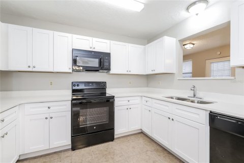 House in Kissimmee, Florida 3 bedrooms, 110.93 sq.m. № 2259347 - photo 6