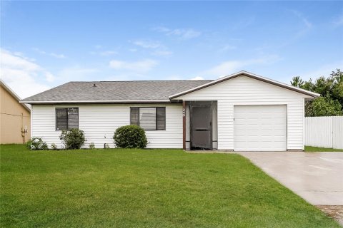 Casa en Kissimmee, Florida 3 dormitorios, 110.93 m2 № 2259347