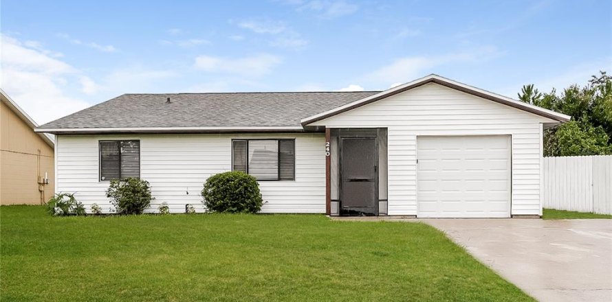 House in Kissimmee, Florida 3 bedrooms, 110.93 sq.m. № 2259347