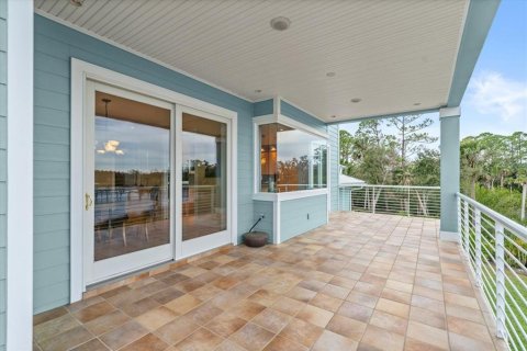 Casa en venta en New Smyrna Beach, Florida, 3 dormitorios, 403.2 m2 № 1716875 - foto 15