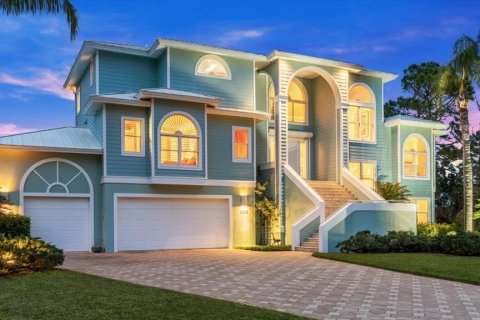 Casa en venta en New Smyrna Beach, Florida, 3 dormitorios, 403.2 m2 № 1716875 - foto 2