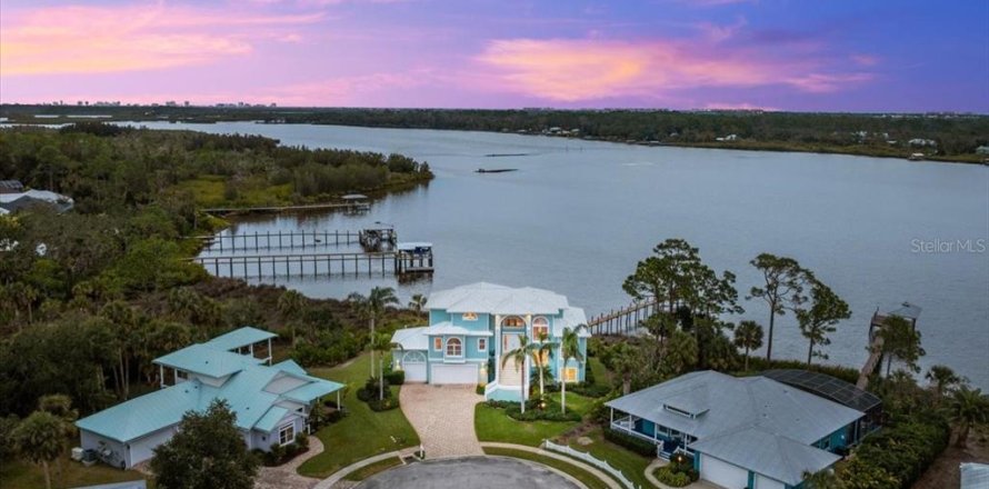 Casa en New Smyrna Beach, Florida 3 dormitorios, 403.2 m2 № 1716875